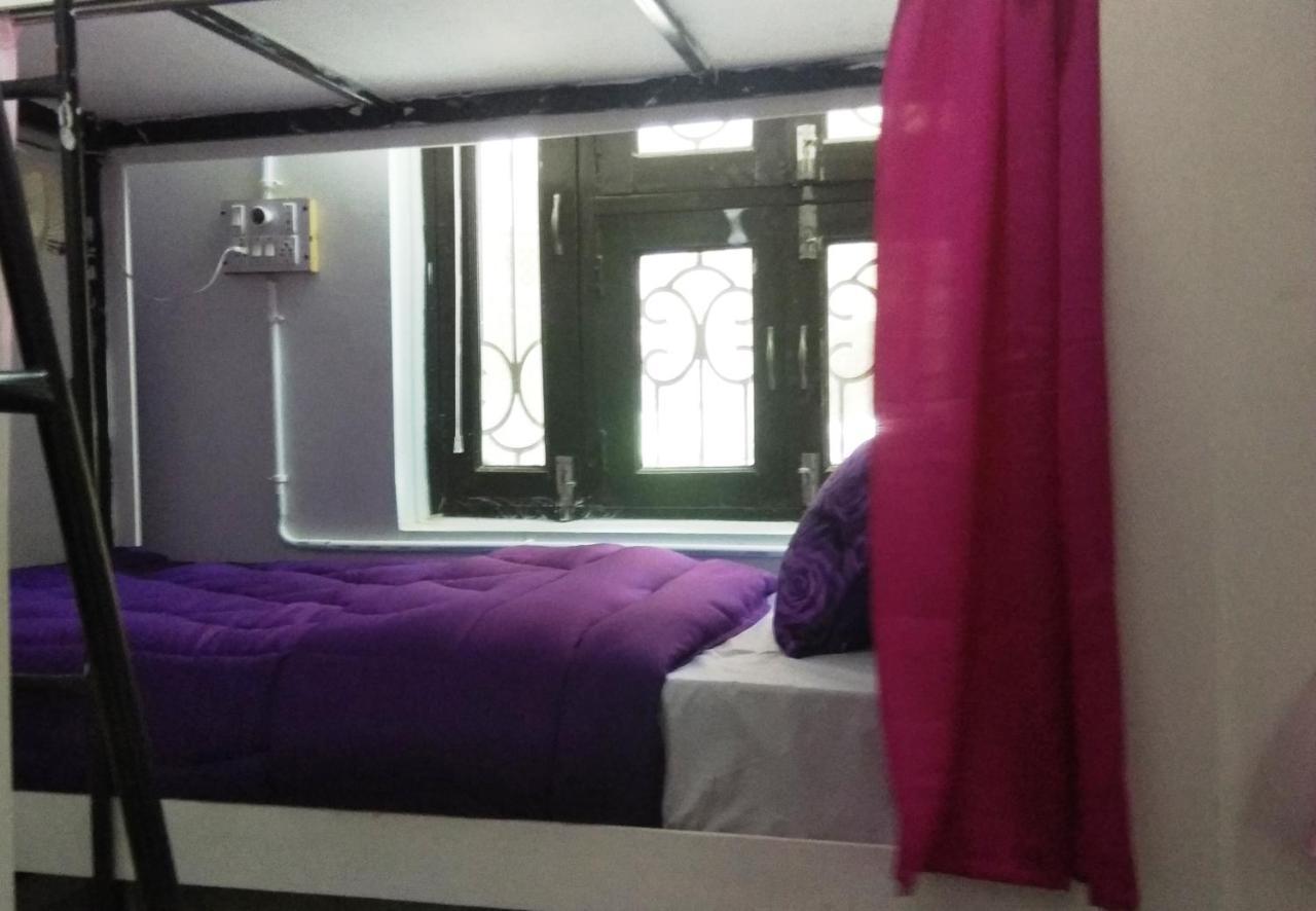 Farmstay - Capsule Den New Delhi Eksteriør billede
