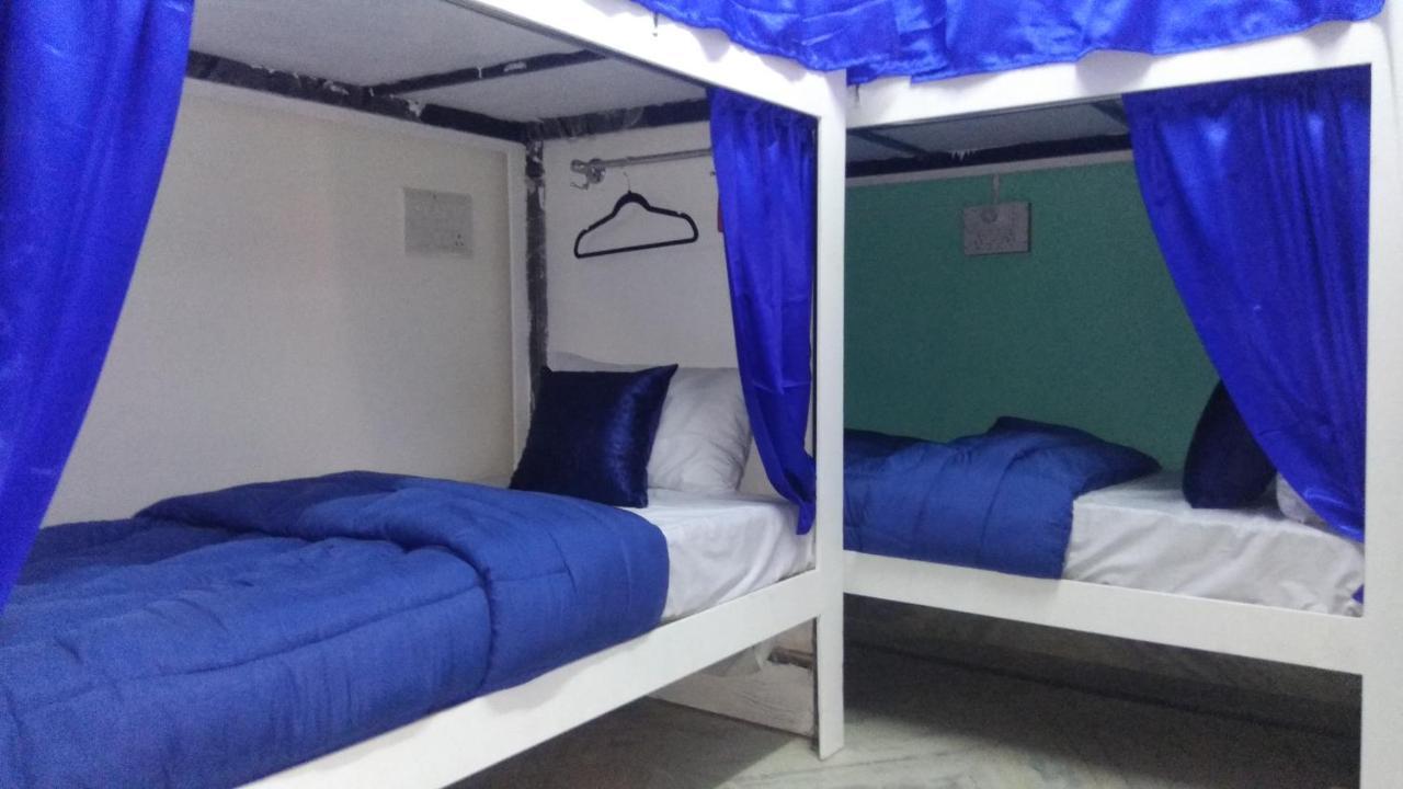 Farmstay - Capsule Den New Delhi Eksteriør billede
