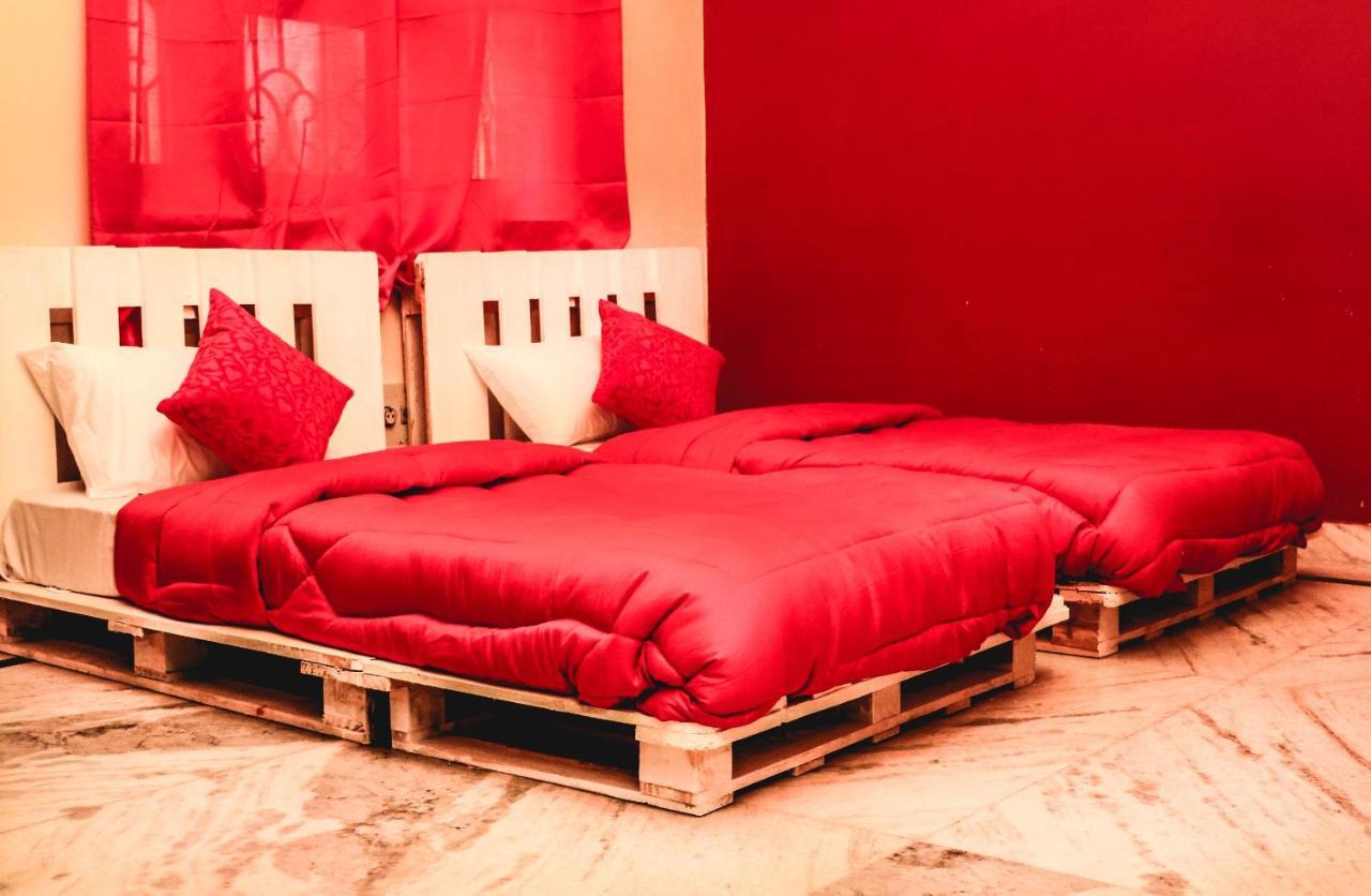 Farmstay - Capsule Den New Delhi Eksteriør billede
