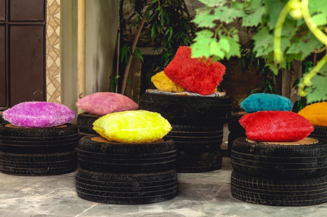 Farmstay - Capsule Den New Delhi Eksteriør billede