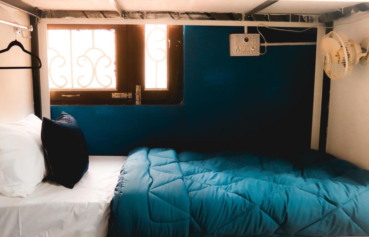 Farmstay - Capsule Den New Delhi Eksteriør billede