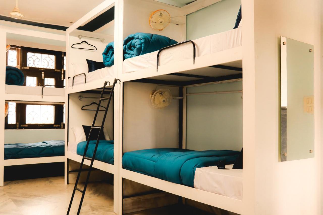 Farmstay - Capsule Den New Delhi Eksteriør billede