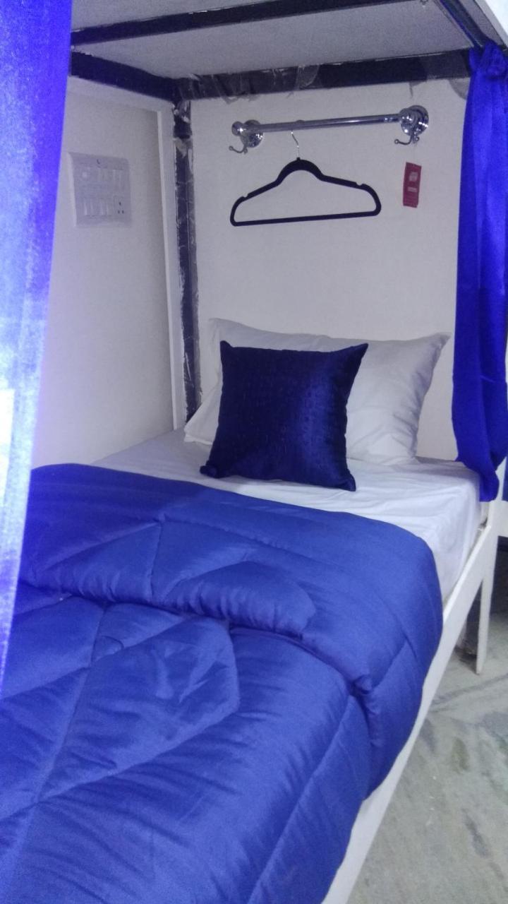 Farmstay - Capsule Den New Delhi Eksteriør billede